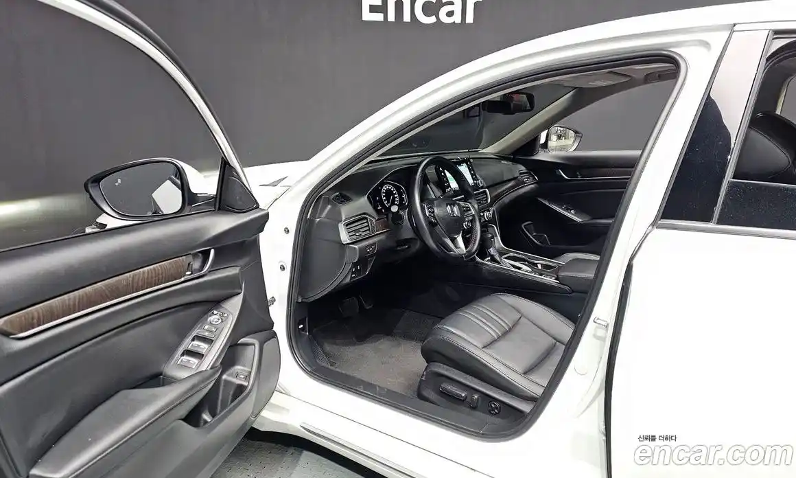 Honda Accord 2022 1.5 гидро в Москве № 473198, фото 10