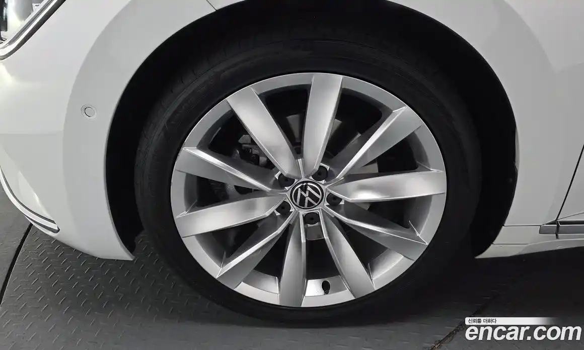 Volkswagen Arteon 2022 2.0 гидро в Москве № 725114, фото 4