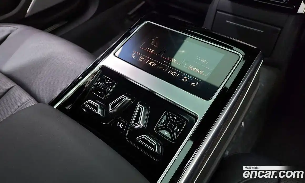 Audi A8 2022 3.0 гидро в Москве № 801601, фото 19