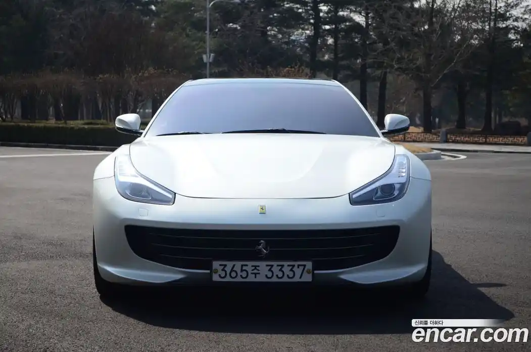 Ferrari GTC4 Lusso 2019 3.9 гидро в Москве № 814125, фото 3