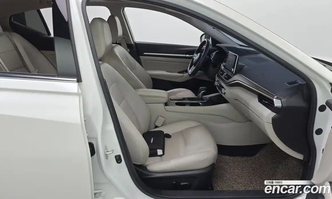 Nissan Altima 2019 2.5 гидро в Москве № 814264, фото 11