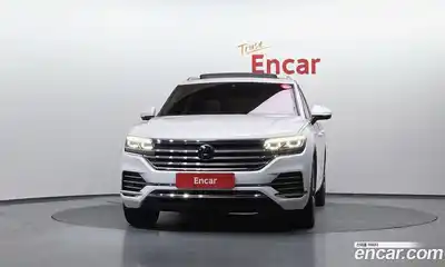 Volkswagen Touareg 2023 3.0 гидро в Москве № 826029, миниатюра 3