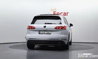Volkswagen Touareg 2023 3.0 гидро в Москве № 826029, миниатюра 4