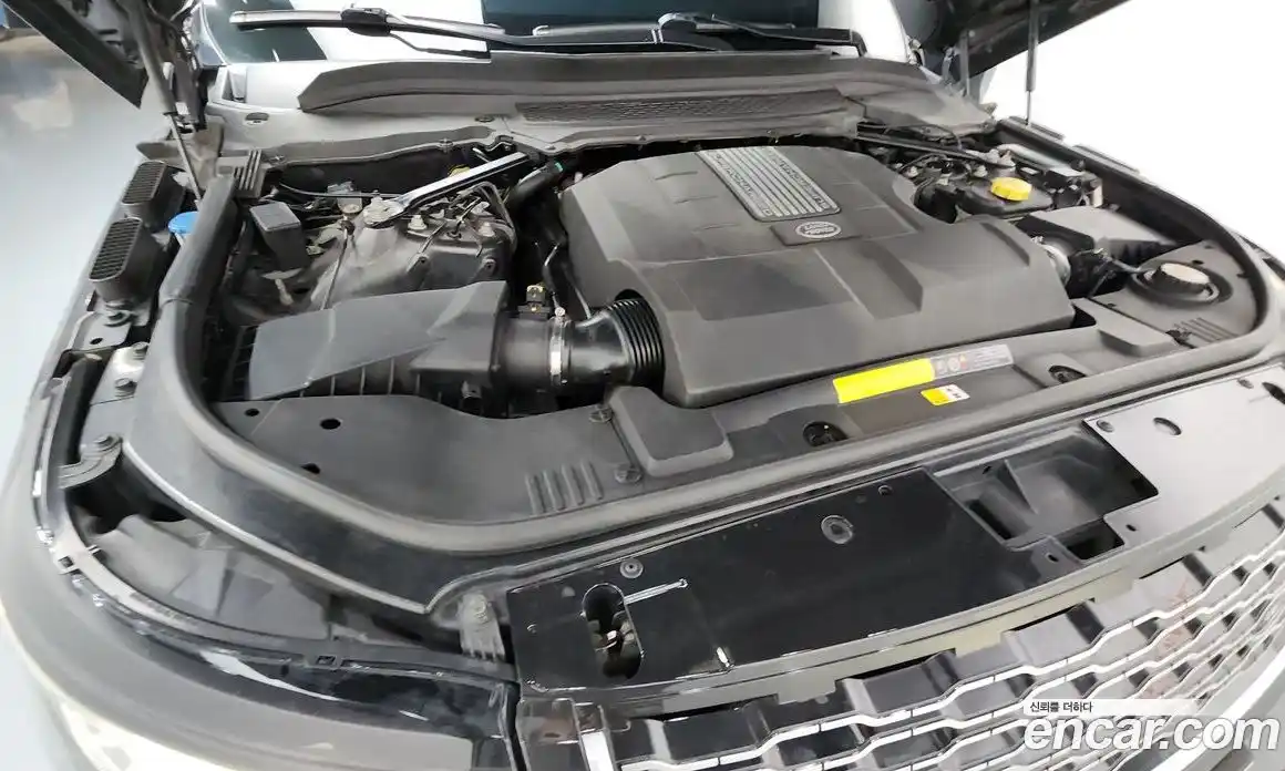 Land Rover Range-Rover 2015 5.0 гидро в Москве № 861328, фото 6