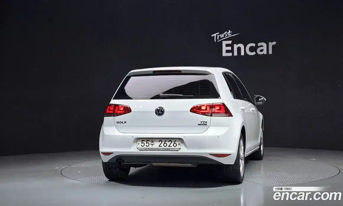 Volkswagen Golf 2013 1.6 гидро в Москве № 976160, фото 4