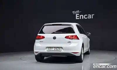 Volkswagen Golf 2013 1.6 гидро в Москве № 976160, миниатюра 4