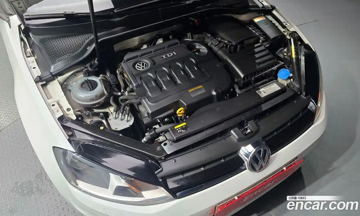Volkswagen Golf 2013 1.6 гидро в Москве № 976160, фото 6