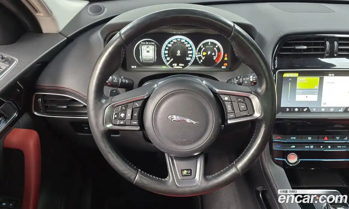 Jaguar F-Pace 2017 2.0 гидро в Москве № 976542, фото 13