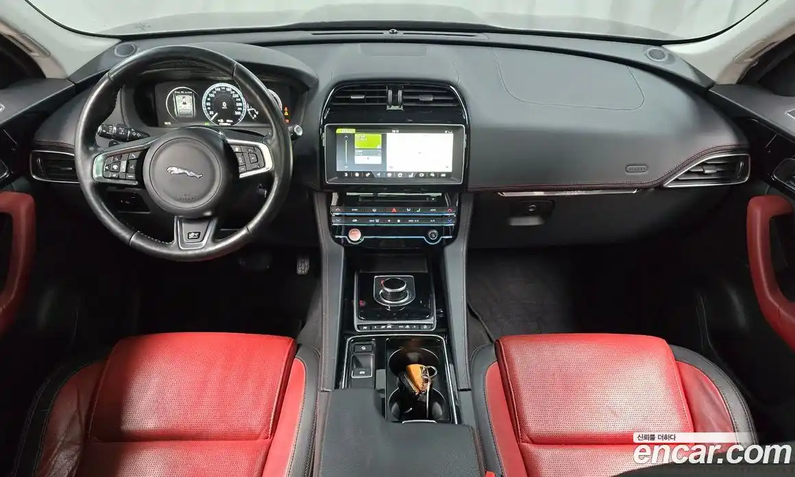 Jaguar F-Pace 2017 2.0 гидро в Москве № 976542, фото 7