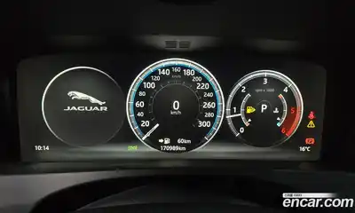 Jaguar F-Pace 2017 2.0 гидро в Москве № 976542, миниатюра 8