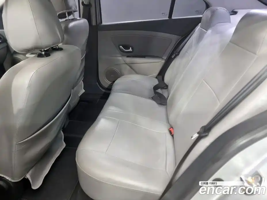 Renault SM3 2009 1.6 гидро в Москве, фото 18