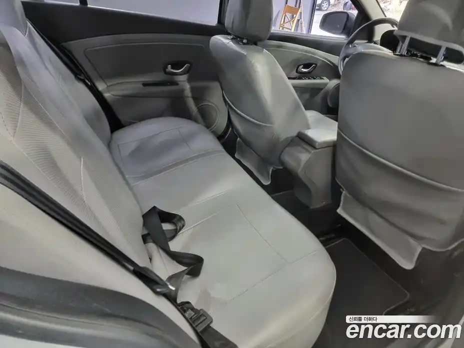 Renault SM3 2009 1.6 гидро в Москве, фото 19
