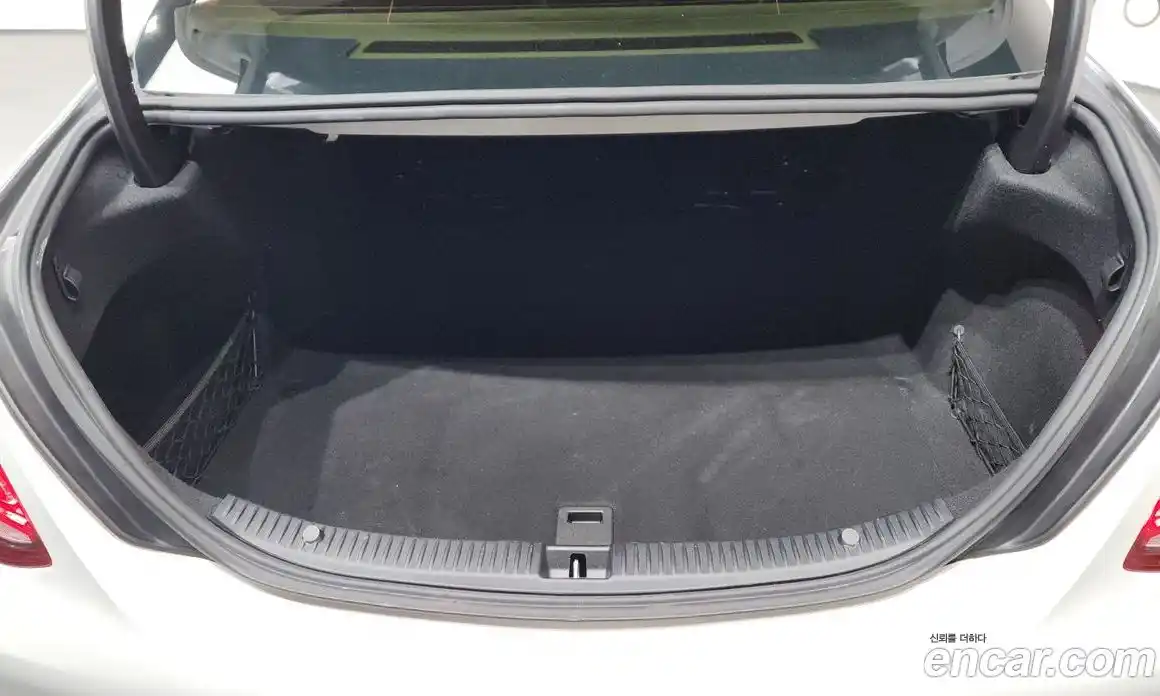 Mercedes-Benz C-Class 2018 2.0 гидро в Москве № 1005580, фото 20