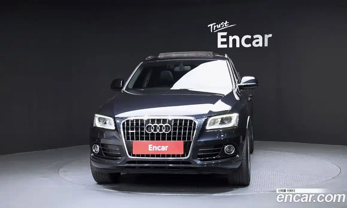 Audi Q5 2016 2.0 Автомат в Москве № 1007947, фото 3