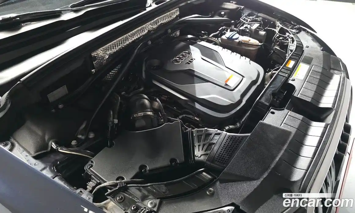 Audi Q5 2016 2.0 Автомат в Москве № 1007947, фото 6