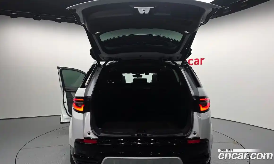 Land Rover Discovery Sport 2025 2.0 гидро в Москве № 1012438, фото 20