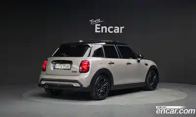 Mini Cooper 2021 1.5 гидро в Москве № 1013728, миниатюра 2