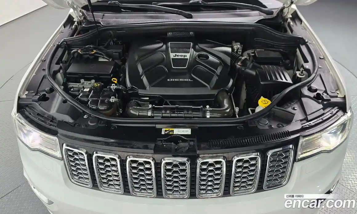 Jeep Cherokee 2018 3.0 гидро в Москве № 1015091, фото 6