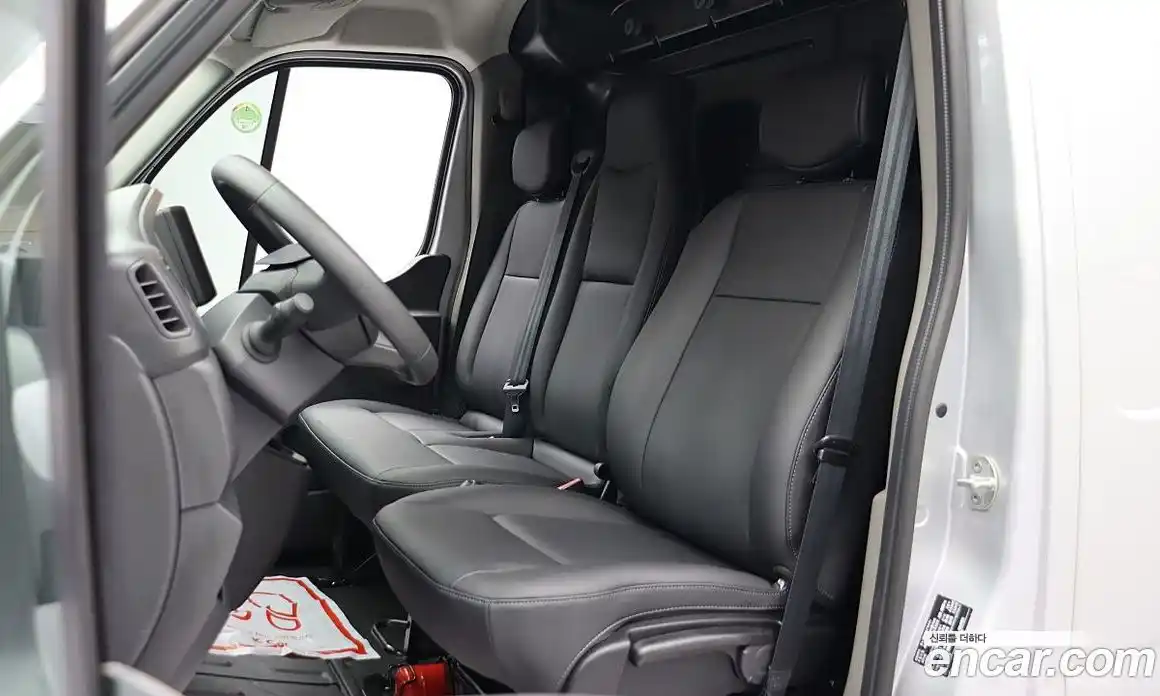 Renault Master 2024 2.3 Механическая в Москве № 1068357, фото 8