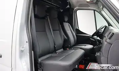 Renault Master 2024 2.3 Механическая в Москве № 1068357, миниатюра 9