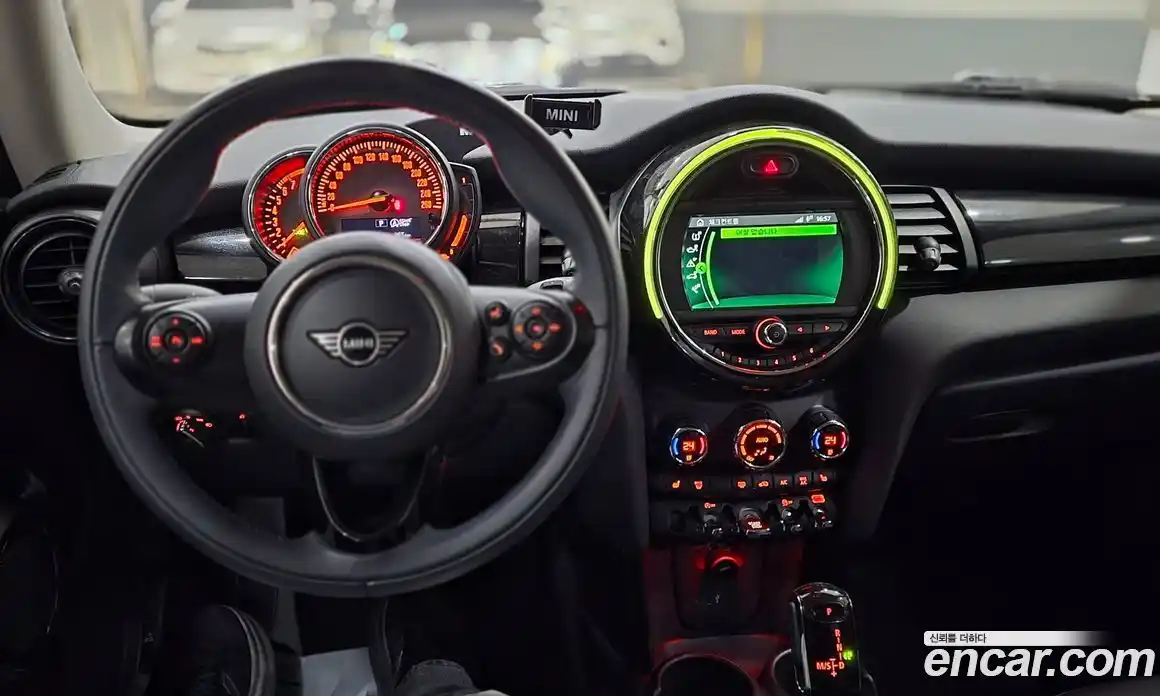 Mini Cooper 2020 1.5 гидро в Москве, фото 7