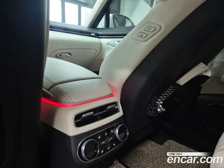 Genesis GV70 2022 2.5 Автомат в Москве № 1079408, фото 14