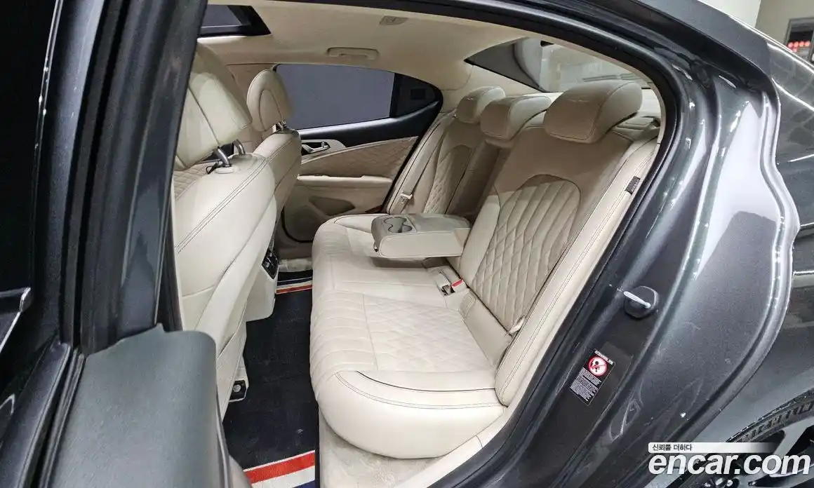 Genesis G70 2018 3.3 Автомат в Москве № 1079708, фото 12