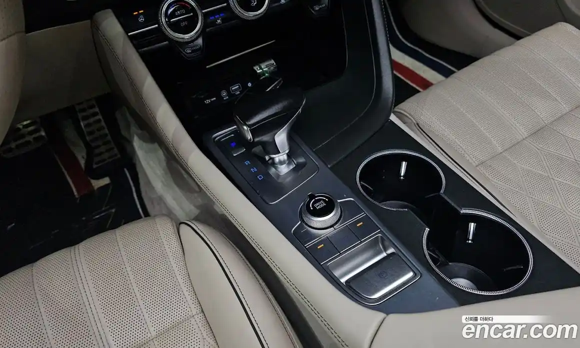 Genesis G70 2018 3.3 Автомат в Москве № 1079708, фото 9