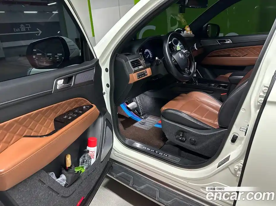 SsangYong Rexton 2018 2.2 Автомат в Москве № 1080836, фото 6