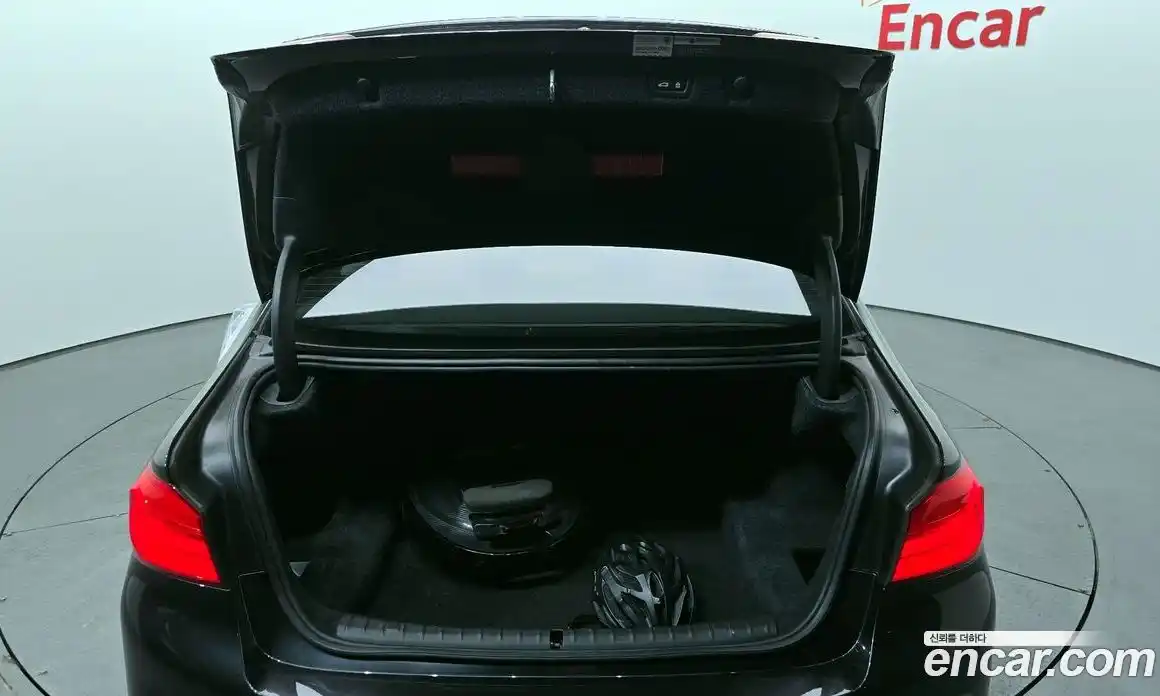 BMW 5-Series 2017 2.0 Автомат в Москве № 1082894, фото 20