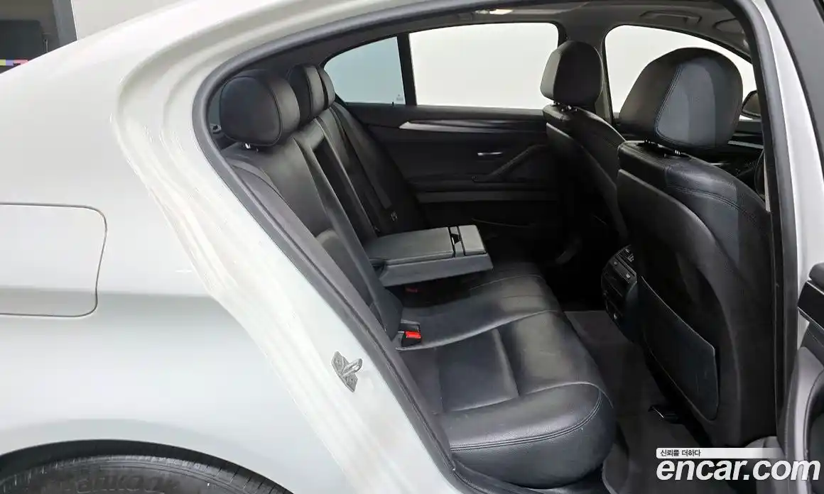 BMW 5-Series 2013 2.0 Автомат в Москве № 1082897, фото 12