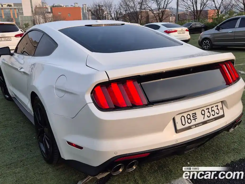 Ford Mustang 2017 2.3 гидро в Москве № 1086033, фото 6