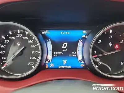 Maserati Levante 2017 3.0 гидро в Москве № 1086157, миниатюра 6