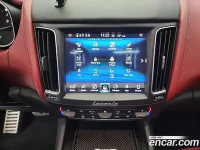 Maserati Levante 2017 3.0 гидро в Москве № 1086157, миниатюра 10