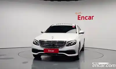 Mercedes-Benz E-Class 2020 2.0 гидро в Москве № 161411, миниатюра 3