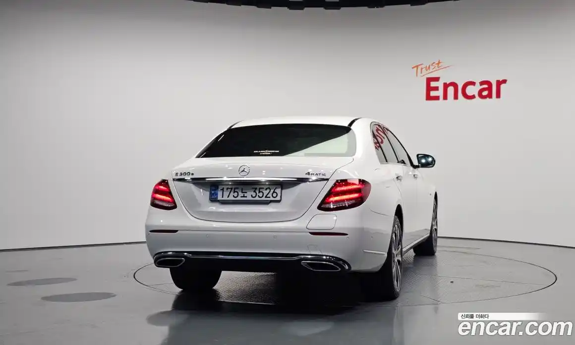 Mercedes-Benz E-Class 2020 2.0 гидро в Москве № 161411, фото 4