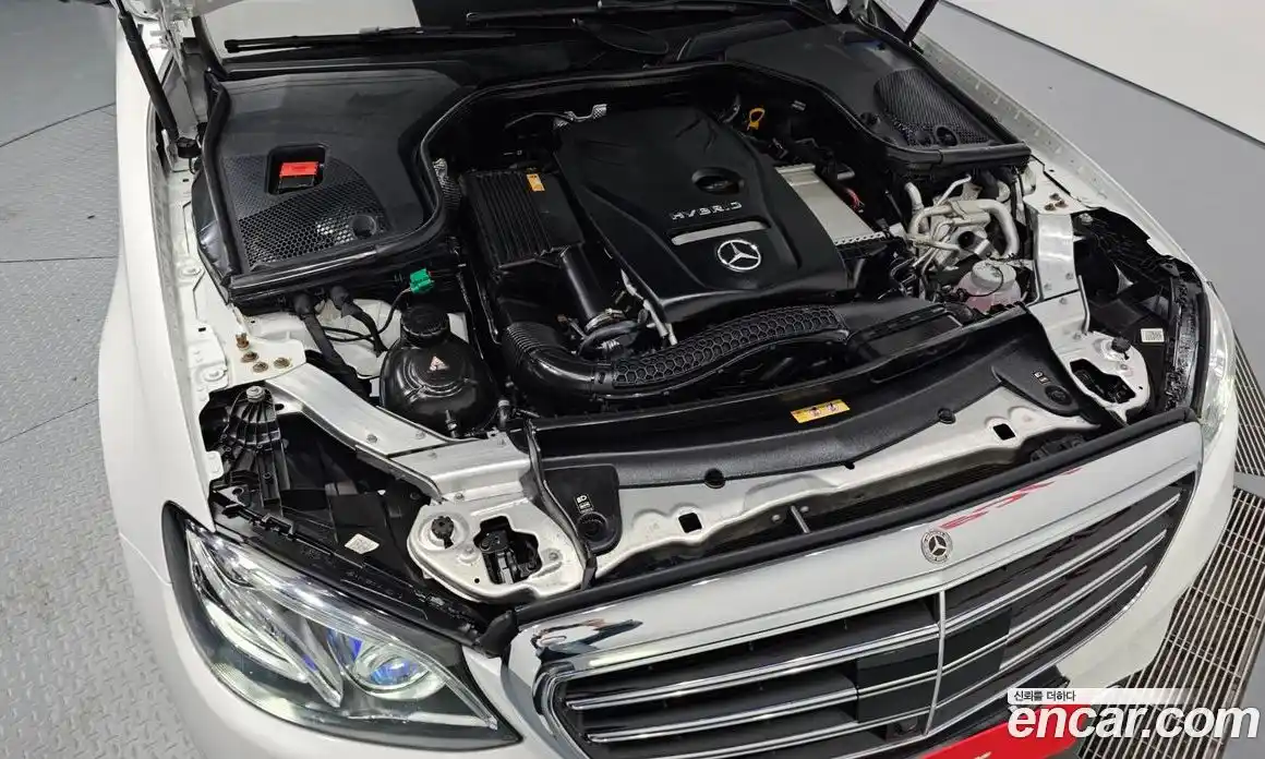 Mercedes-Benz E-Class 2020 2.0 гидро в Москве № 161411, фото 6
