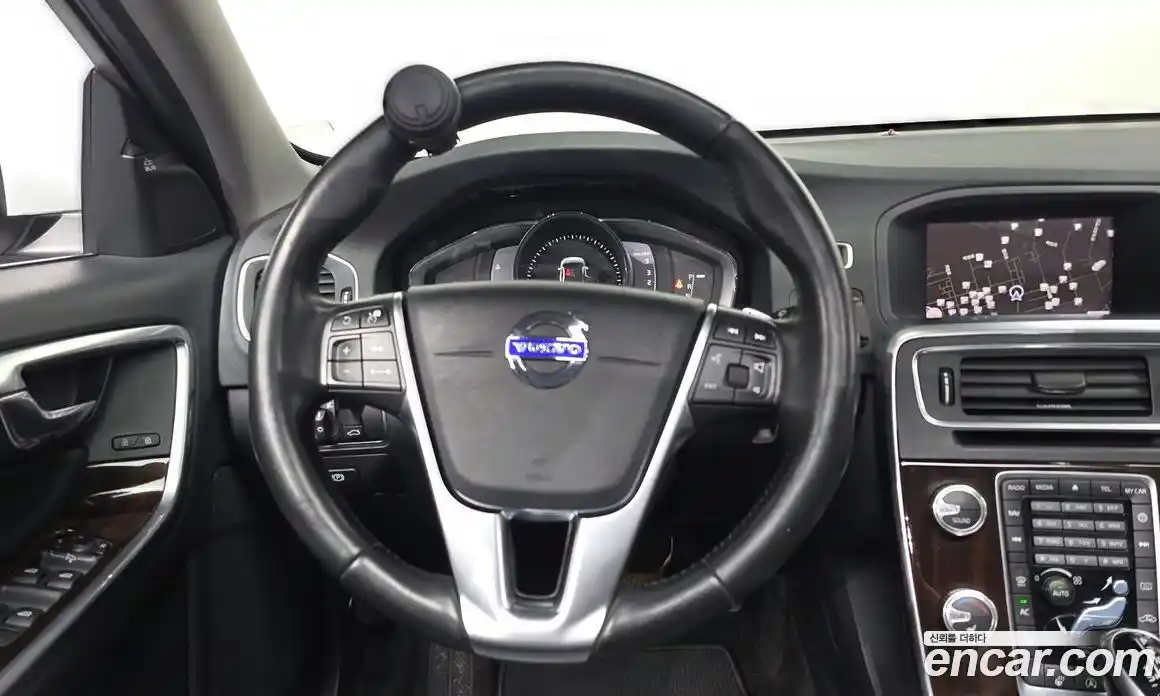Volvo S60 2017 2.0 гидро в Москве № 161909, фото 13