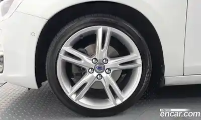 Volvo S60 2017 2.0 гидро в Москве № 161909, миниатюра 5
