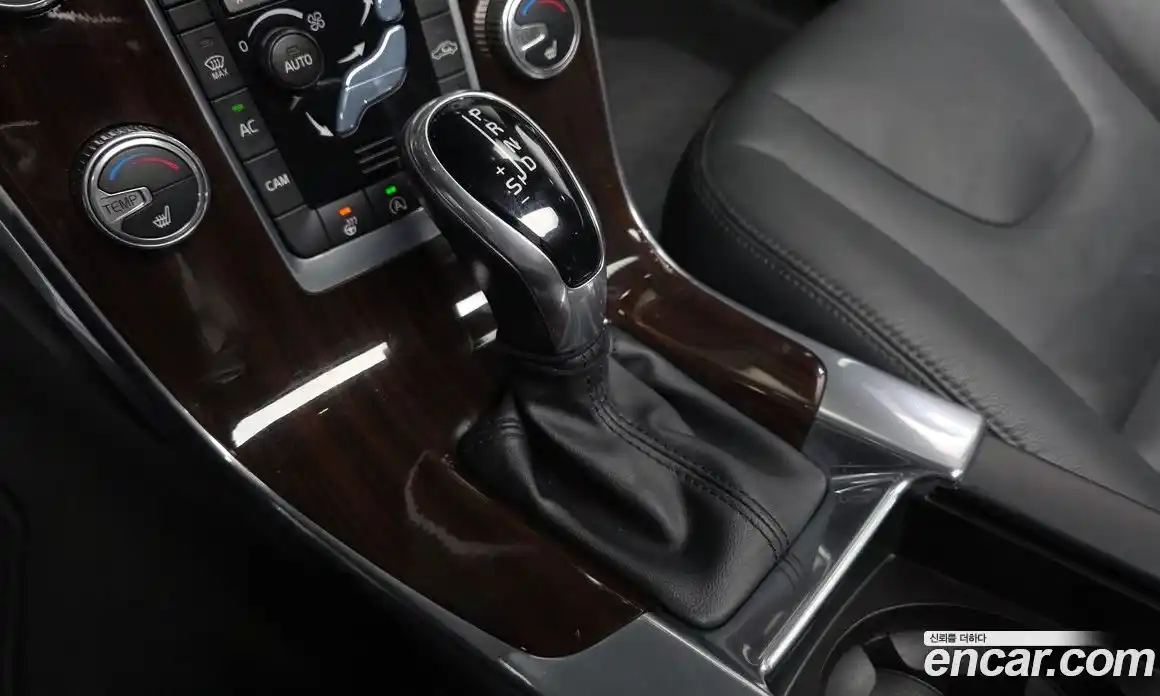 Volvo S60 2017 2.0 гидро в Москве № 161909, фото 9