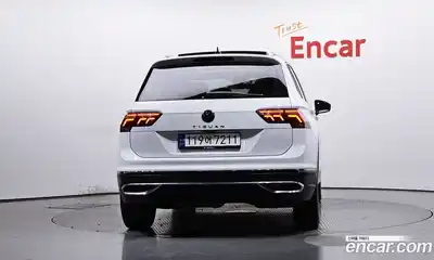 Volkswagen Tiguan 2023 2.0 гидро в Москве № 168810, миниатюра 4