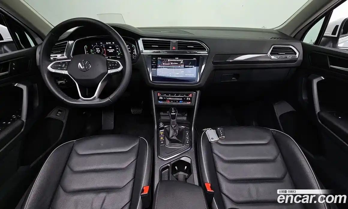 Volkswagen Tiguan 2023 2.0 гидро в Москве № 168810, фото 7