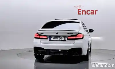 BMW 5-Series 2023 2.0 гидро в Москве № 188939, миниатюра 4
