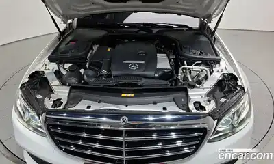 Mercedes-Benz E-Class 2018 2.0 гидро, миниатюра 6