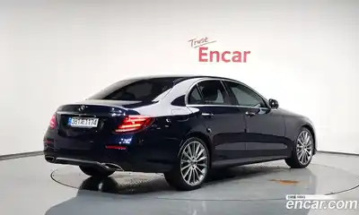 Mercedes-Benz E-Class 2018 2.0 гидро, миниатюра 2