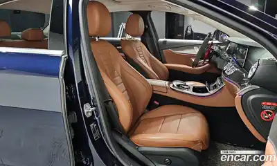 Mercedes-Benz E-Class 2018 2.0 гидро, миниатюра 10