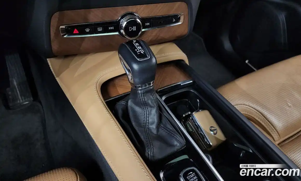 Volvo XC90 2018 2.0 гидро в Москве № 197037, фото 9