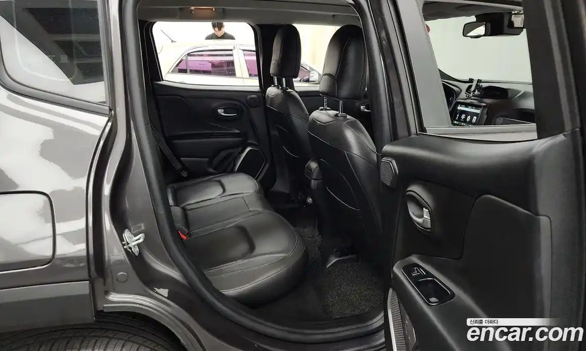 Jeep Renegade 2019 2.0 гидро в Москве № 199498, фото 12