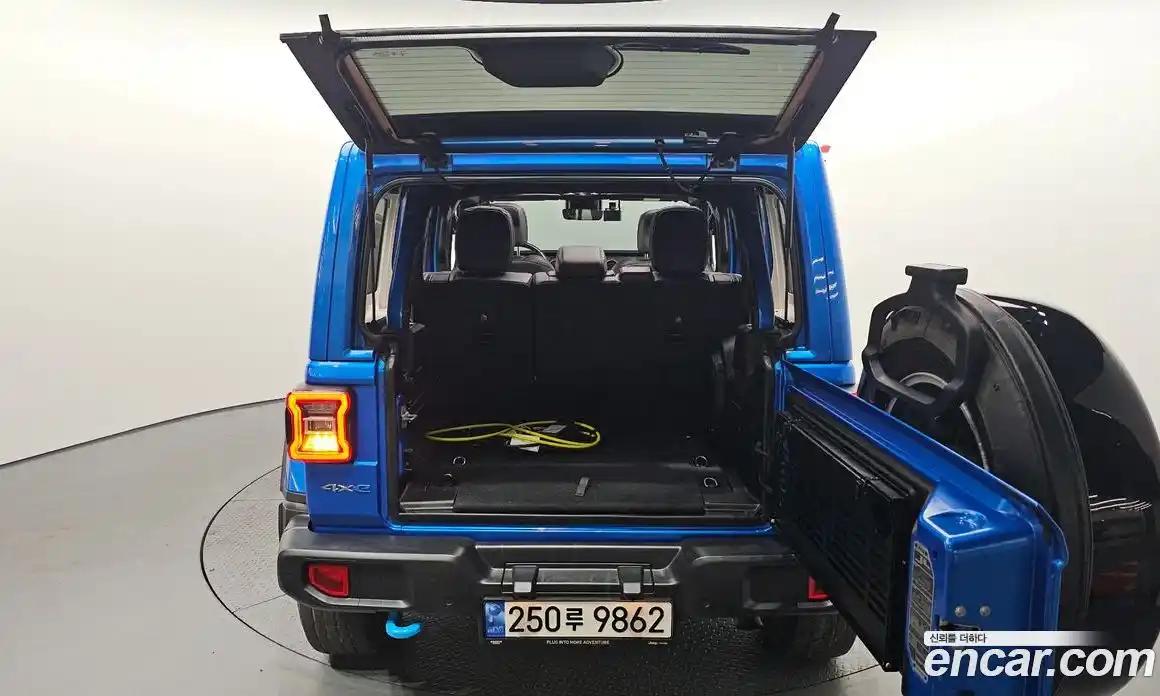 Jeep Wrangler 2022 2.0 гидро в Москве № 215490, фото 20