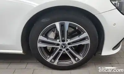 Mercedes-Benz E-Class 2021 2.0 гидро, миниатюра 5